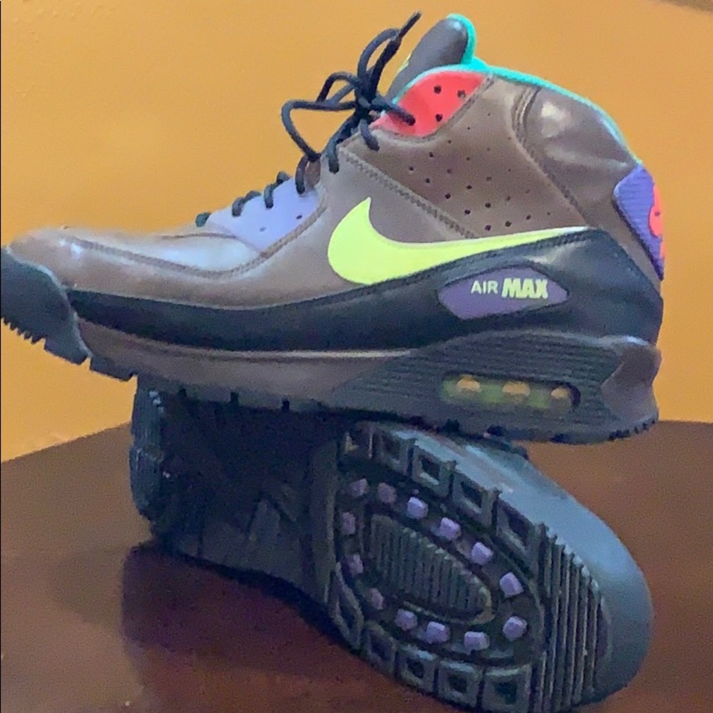Nike air max boots